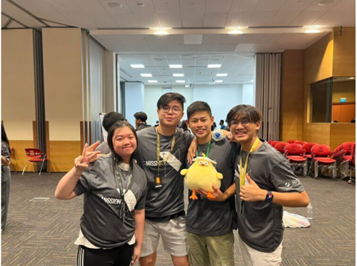 why-youths-volunteer-jonasta-friends